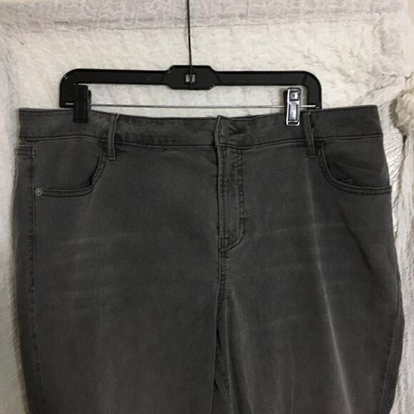 Old Navy NWT Gray Super Skinny Jeans Size XXL - Picture 3 of 8